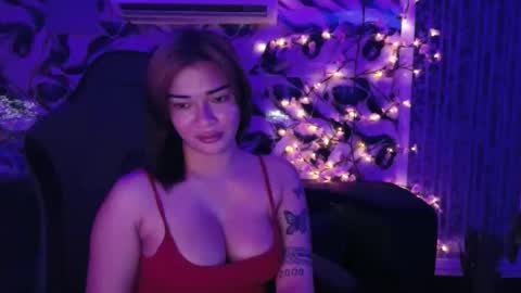 Snapshot of urasiandreamgirlxxx chatting on March 8, 12:42 pm jess online show from March 8, 12:42 pm