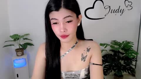 Snapshot of urasianpinayjudyxxx chatting on January 18, 11:32 am urasianpinayjudyxxx online show from January 18, 11:32 am