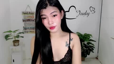 Snapshot of urasianpinayjudyxxx chatting on February 5, 8:32 am urasianpinayjudyxxx online show from February 5, 8:32 am