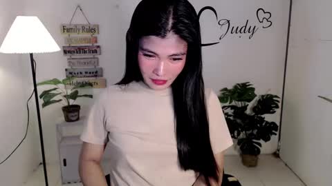 Snapshot of urasianpinayjudyxxx chatting on February 7, 12:39 pm urasianpinayjudyxxx online show from February 7, 12:39 pm