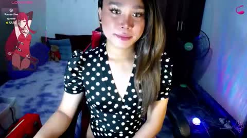 Snapshot of urasiansweet_cummer chatting on March 28, 4:23 am KENDRA online show from March 28, 4:23 am