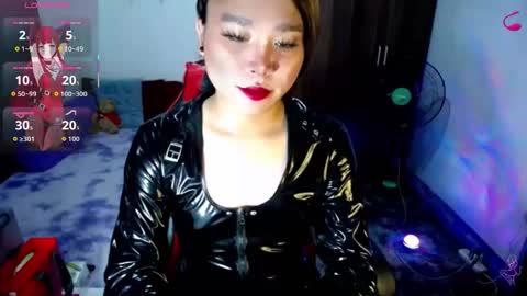 Snapshot of urasiansweet_cummer chatting on April 2, 9:34 pm KENDRA online show from April 2, 9:34 pm