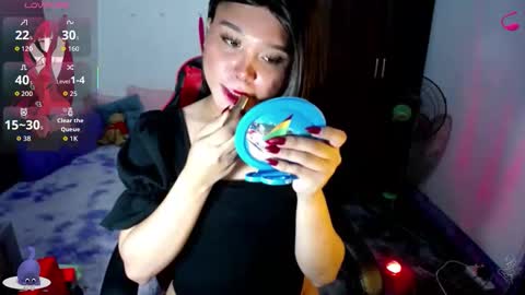 Snapshot of urasiansweet_cummer chatting on May 22, 12:00 pm KENDRA online show from May 22, 12:00 pm