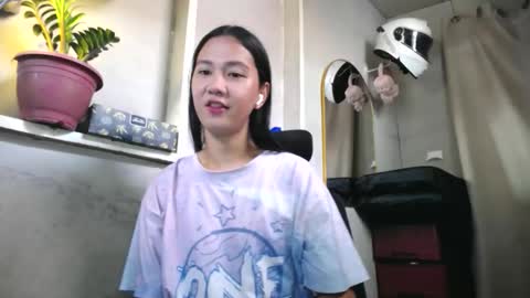 Erika online show from April 18, 1:09 am