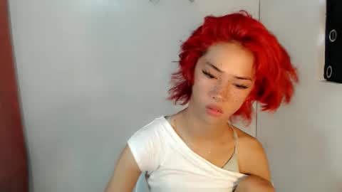 urasianyana online show from April 23, 2:35 am