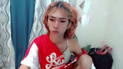 Snapshot of urasianyana chatting on May 31, 3:47 am urasianyana online show from May 31, 3:47 am