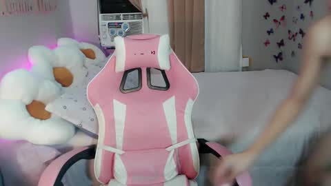 lianne online show from January 20, 7:15 am