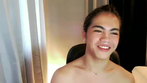 Snapshot of urbaby_anthony chatting on July 9, 6:50 am urbaby_anthony online show from July 9, 6:50 am