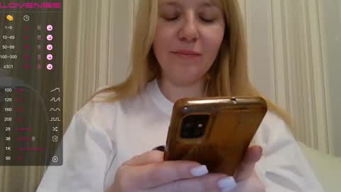 urbadkitty online show from January 10, 12:47 pm