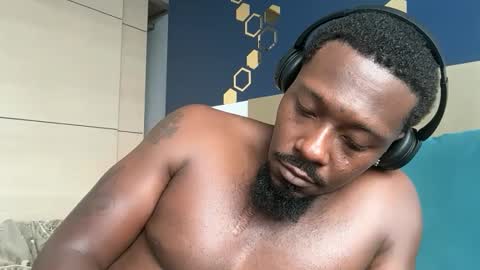 urbandick5 online show from March 31, 7:14 pm