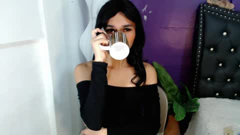 Snapshot of urcumcandymuse_ chatting on July 9, 1:42 am CALL ME TINE online show from July 9, 1:42 am
