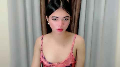 urcutie_ayah online show from November 2, 5:04 pm
