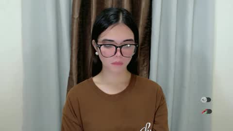 urcutie_ayah online show from November 6, 8:54 pm