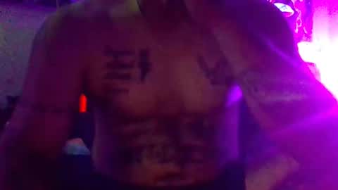 urdaddy875867 online show from May 17, 3:48 am