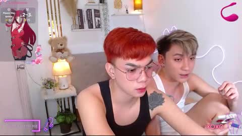 Snapshot of urdeityoflove_ chatting on September 17, 10:33 pm rose and khristine online show from September 17, 10:33 pm