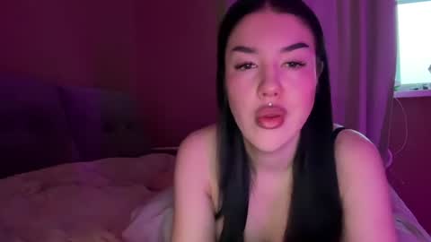Snapshot of urdevilbaby chatting on December 22, 6:06 am Margo online show from December 22, 6:06 am