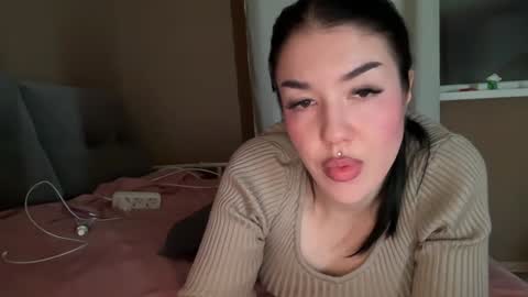 Snapshot of urdevilbaby chatting on January 6, 2:25 pm Margo online show from January 6, 2:25 pm