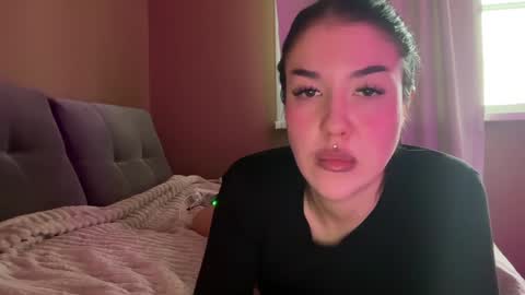 Snapshot of urdevilbaby chatting on January 28, 12:00 pm Margo online show from January 28, 12:00 pm