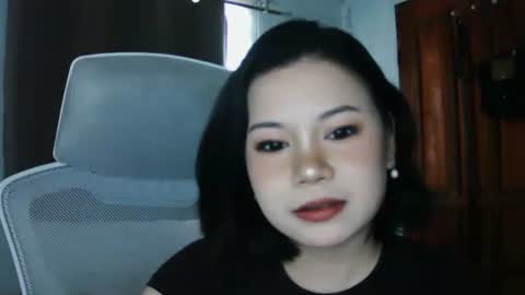 Snapshot of urdirty_slut_rebecca chatting on April 11, 12:15 am urdirty_slut_rebecca online show from April 11, 12:15 am