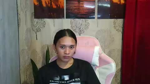 Snapshot of urdollacyl chatting on April 8, 4:34 am Sweetacyl online show from April 8, 4:34 am