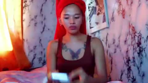 Snapshot of urdollacyl chatting on May 13, 4:43 am Sweetacyl online show from May 13, 4:43 am