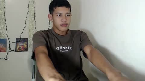 urdreamboy_clarin online show from December 4, 7:22 pm