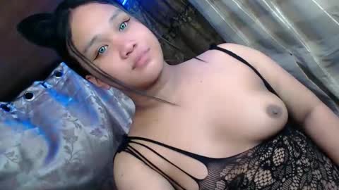 urfantasy_rabbylicious69 online show from October 27, 9:02 am