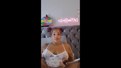 urfaveriri online show from October 17, 9:34 am