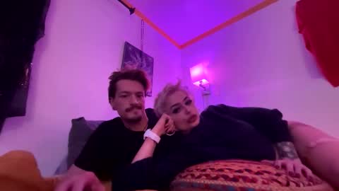 UrFavoriteDreamTeam online show from February 27, 6:46 am