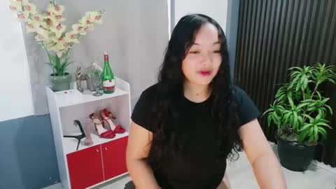 Scarlet online show from December 16, 2:05 am