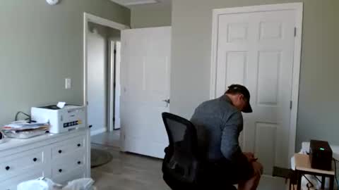 Gregor online show from April 28, 2:00 pm