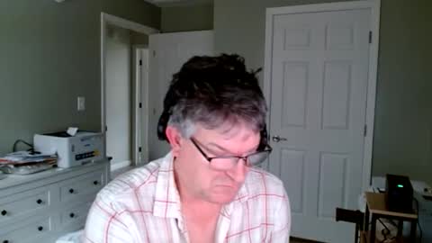 Snapshot of urfavteach50 chatting on May 2, 12:10 pm Gregor online show from May 2, 12:10 pm