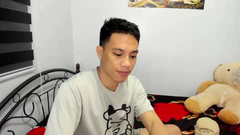 urfucker_vinz online show from April 8, 1:11 pm