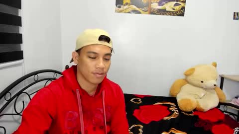 urfucker_vinz online show from April 17, 9:45 am