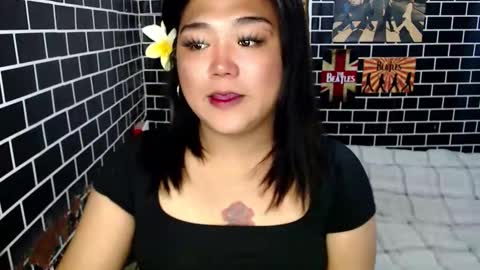 Snapshot of urgirl_dimple chatting on September 13, 2:33 am Dimple online show from September 13, 2:33 am