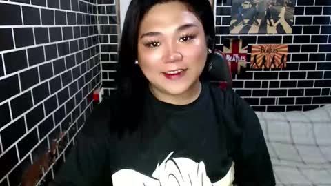 Snapshot of urgirl_dimple chatting on September 14, 4:22 am Dimple online show from September 14, 4:22 am