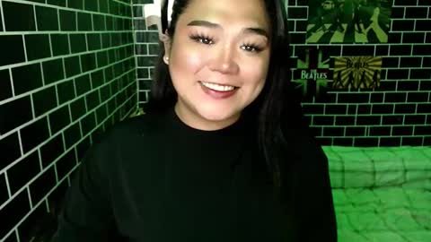 Snapshot of urgirl_dimple chatting on September 26, 4:44 pm Dimple online show from September 26, 4:44 pm