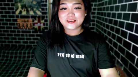 Dimple online show from November 18, 6:23 pm