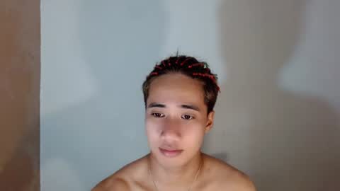 Snapshot of urguy_habibi chatting on July 9, 1:59 pm Bib online show from July 9, 1:59 pm