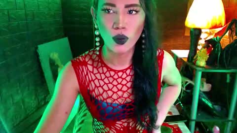Snapshot of urhardcockqueenxxx chatting on May 15, 1:23 am queen norelle online show from May 15, 1:23 am