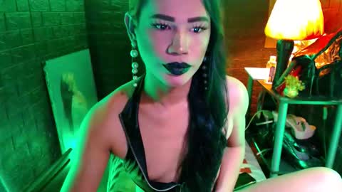 Snapshot of urhardcockqueenxxx chatting on June 6, 7:29 pm queen norelle online show from June 6, 7:29 pm