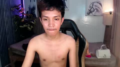 urhot_johny online show from April 11, 9:24 am