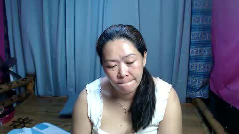 Snapshot of urhotasian_lovely chatting on May 18, 10:15 pm urhotasian_lovely online show from May 18, 10:15 pm