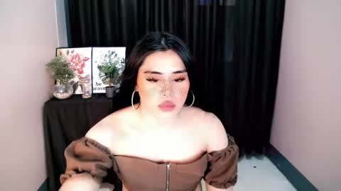 urhotdexie69 online show from September 12, 5:18 am