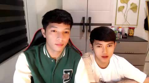 Ethan online show from April 20, 4:54 pm