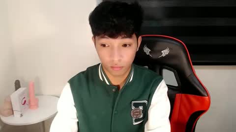 Ethan online show from May 26, 11:23 pm