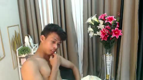 richard online show from April 19, 5:51 am