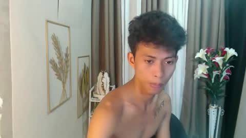 richard online show from April 22, 2:25 am