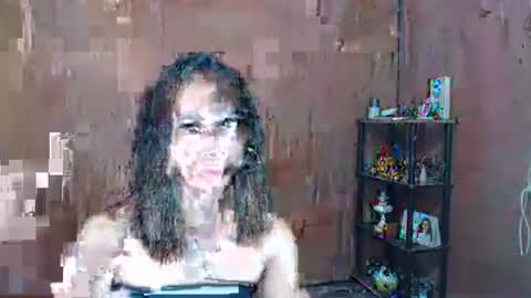 Snapshot of urhotkendallx chatting on April 20, 12:30 pm Kendall online show from April 20, 12:30 pm