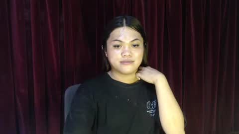 urhottie_bella online show from March 27, 5:24 am